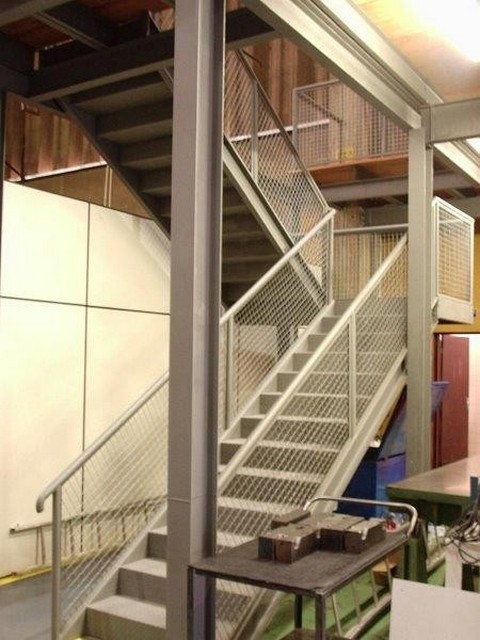 Escada plataforma industrial